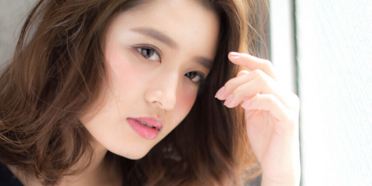 たまにはイメチェンしてみたい!髪の毛を切らずに印象を変える方法♪