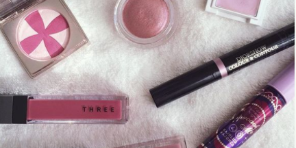 儚げ色白透明感はこれで作る♡ラベンダーカラーを使ったメイク