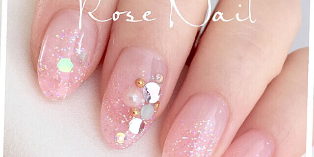 「私たち付き合うことになりました♡」恋を引き寄せるピンクネイル10選