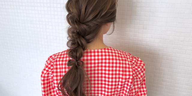 夏らしいヘアアレンジ方法が知りたい!涼やかに魅せるまとめ髪特集