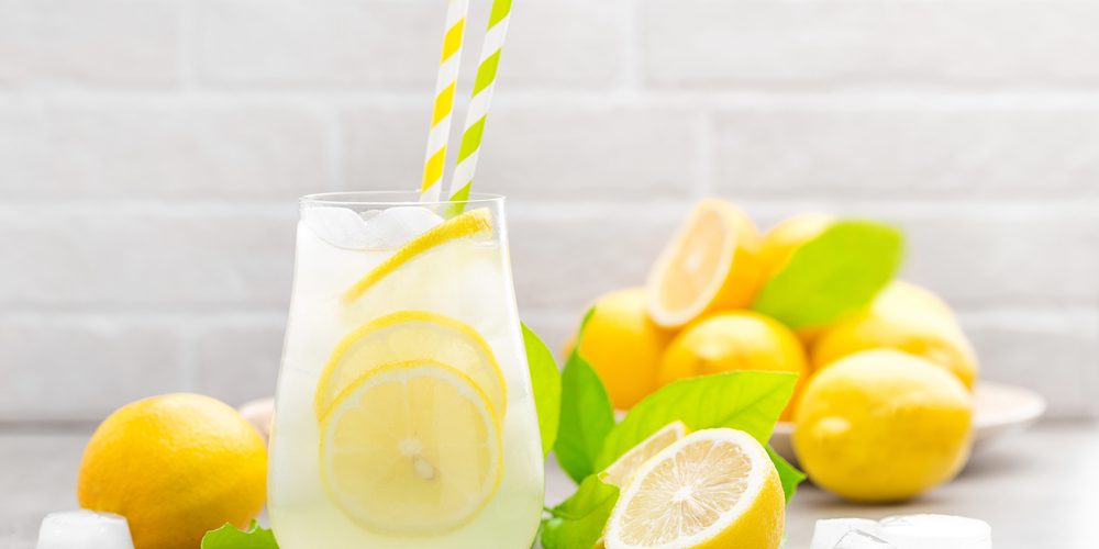 屋外でレモンサワーを楽しむ♡レモンサワーフェスティバルが気になる!