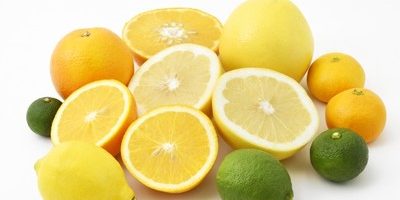 日焼けシーズン要注意! 紫外線ダメージを増長するランチ前に避けるべき食材