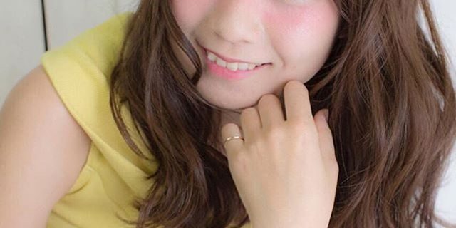 輪郭別チークの入れ方!あなたに似合うカラーで幸せ感いっぱいの女子顔へ♡