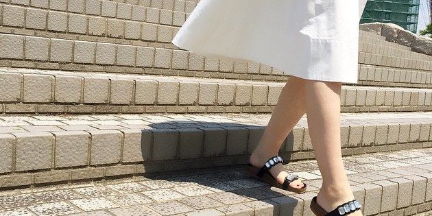 あなたは大丈夫?本格的な夏到来で見える足は角質ケアでツルツル美脚に♪
