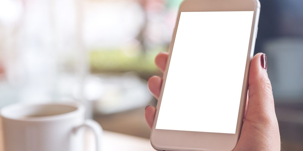 スマホで二重あごになっちゃうの?!「スマホ二重あご」解消法でスッキリフェイスになろう♡