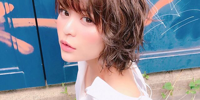 ベージュカラーが成功のヒケツ。脱童顔メイクで大人美人顔に