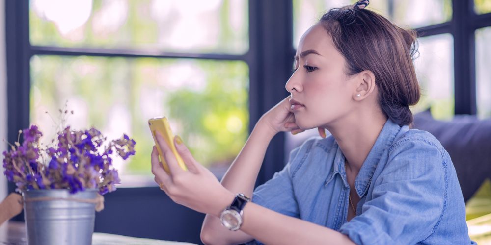 休みだから手を抜かれてる…?連休になると連絡が少なくなる彼への対処法4つ