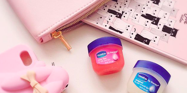 紫外線で荒れてない?保湿に優れたリップクリームランキング!