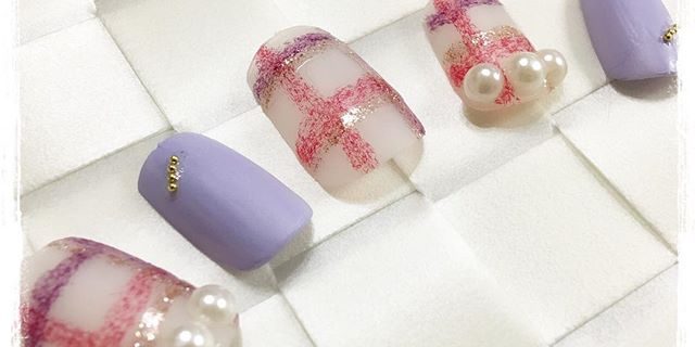 シンプルで上品な『パール×マットネイル』で秋を先取り♡