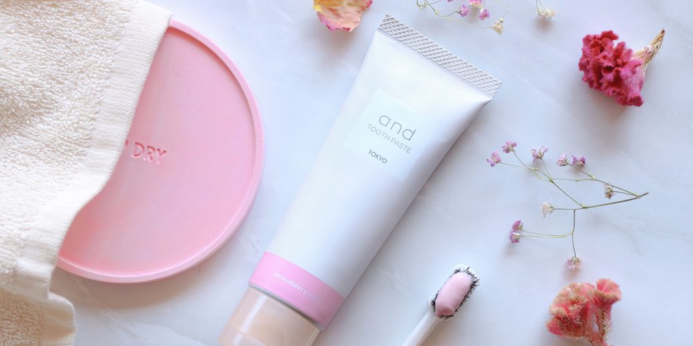 口元は意外に見られてる!可愛いピンクの歯磨き粉で美しい歯をgetしよう♡