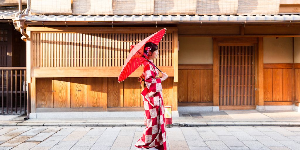 舞妓さんも使ってる!?おすすめ秋の京みやげ特集