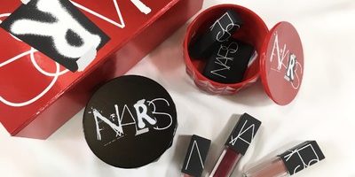 デパコスコフレがこの価格で!?あの大人気アイテムもお得に手に入るNARSのホリデーがすごい!