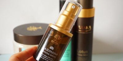 冬は【オイル美容】を取り入れて。ハリ&ツヤをアップしてくれる、ブースター美容液の使用も◎