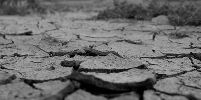 放っておくとシワ・シミに! 乾燥肌の正しい対策法3つ