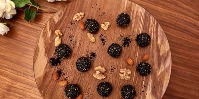 【炭ブラックスイーツ】チャコールで作るギルトフリーな黒スイーツレシピ3つ