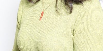 バストにハリを保つためのマッサージ&エクササイズ