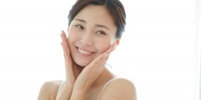 色白肌じゃなくても透明感のあるメイクはできる? NOT色白さん向けクリア肌お化粧術