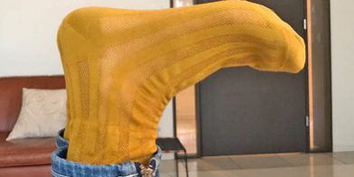 【足のむくみ解消に、腰上げつま先上下運動。】