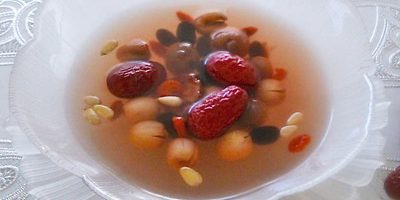 不老の実の薬膳スープ。