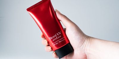今期の本命UV? ビオレから最高クラスの日焼け止め「 アスリズム」登場 塗りムラ・汗・こすれにも強いそのUV効果とは