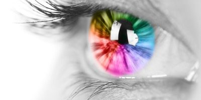 酷使している目の疲れに、効果的なケアアイテムをご紹介です♪