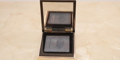 オシャレに決まる!くすみに見えないブルーアイシャドウの使い方