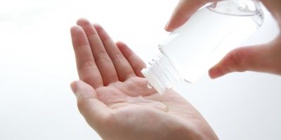 【秋冬の乾燥肌向け】ドラッグストアで買える! 保湿効果が高い化粧水5選