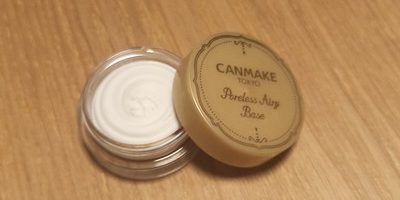 【1000円以下・優秀!】テカリ・毛穴の凸凹が気になる方必見のベースアイテム