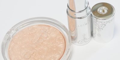 目元をパッと華やかに。キラッと肌が輝く、おすすめハイライター